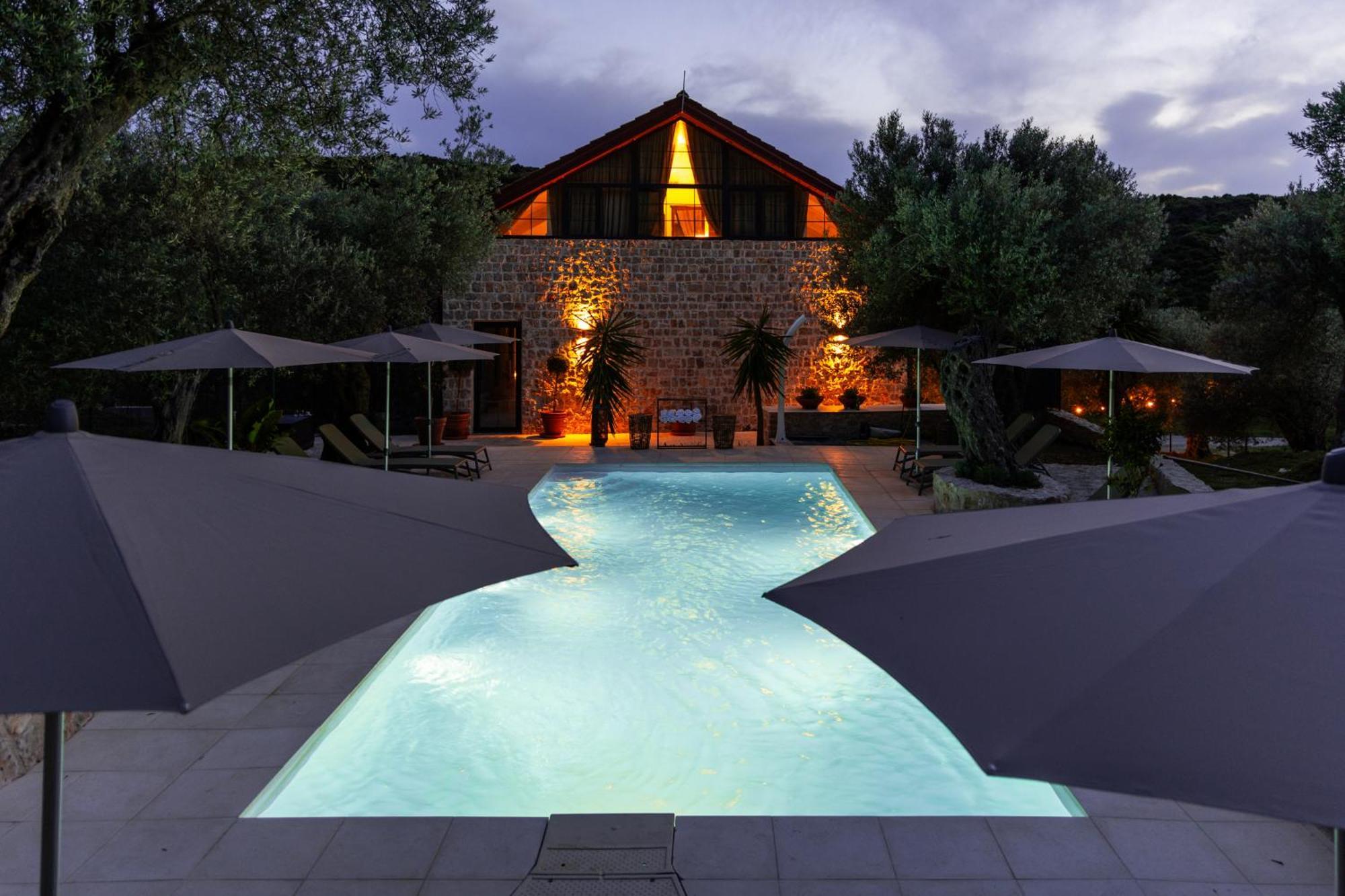 Отель Mashtra - The Olive House Улцинь Экстерьер фото